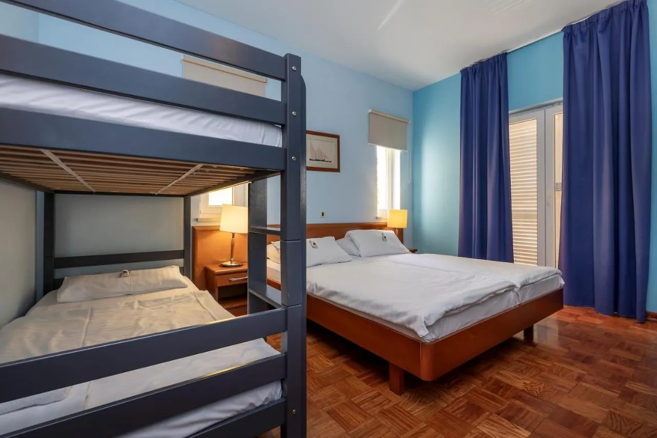 Hotel Manora Nerezine