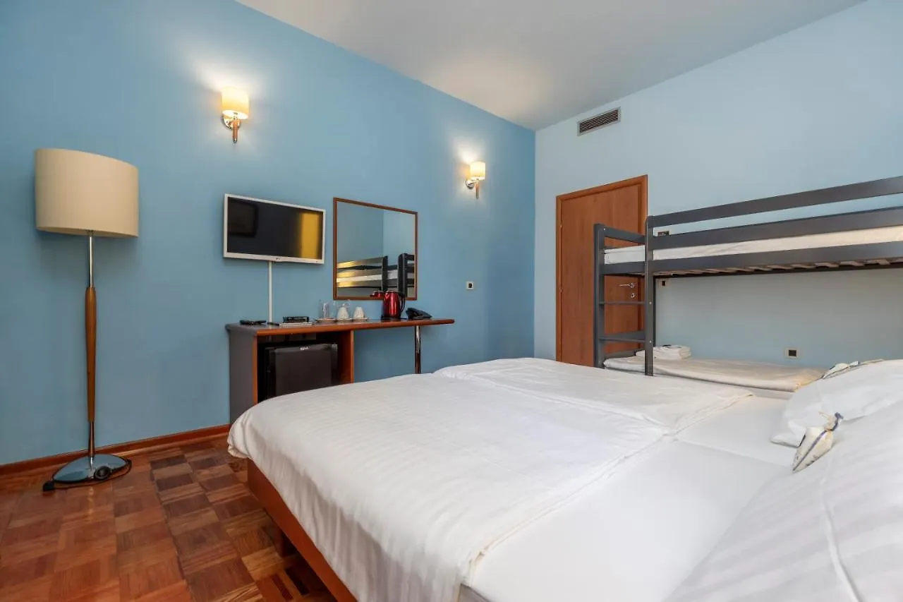 Hotel Manora Nerezine