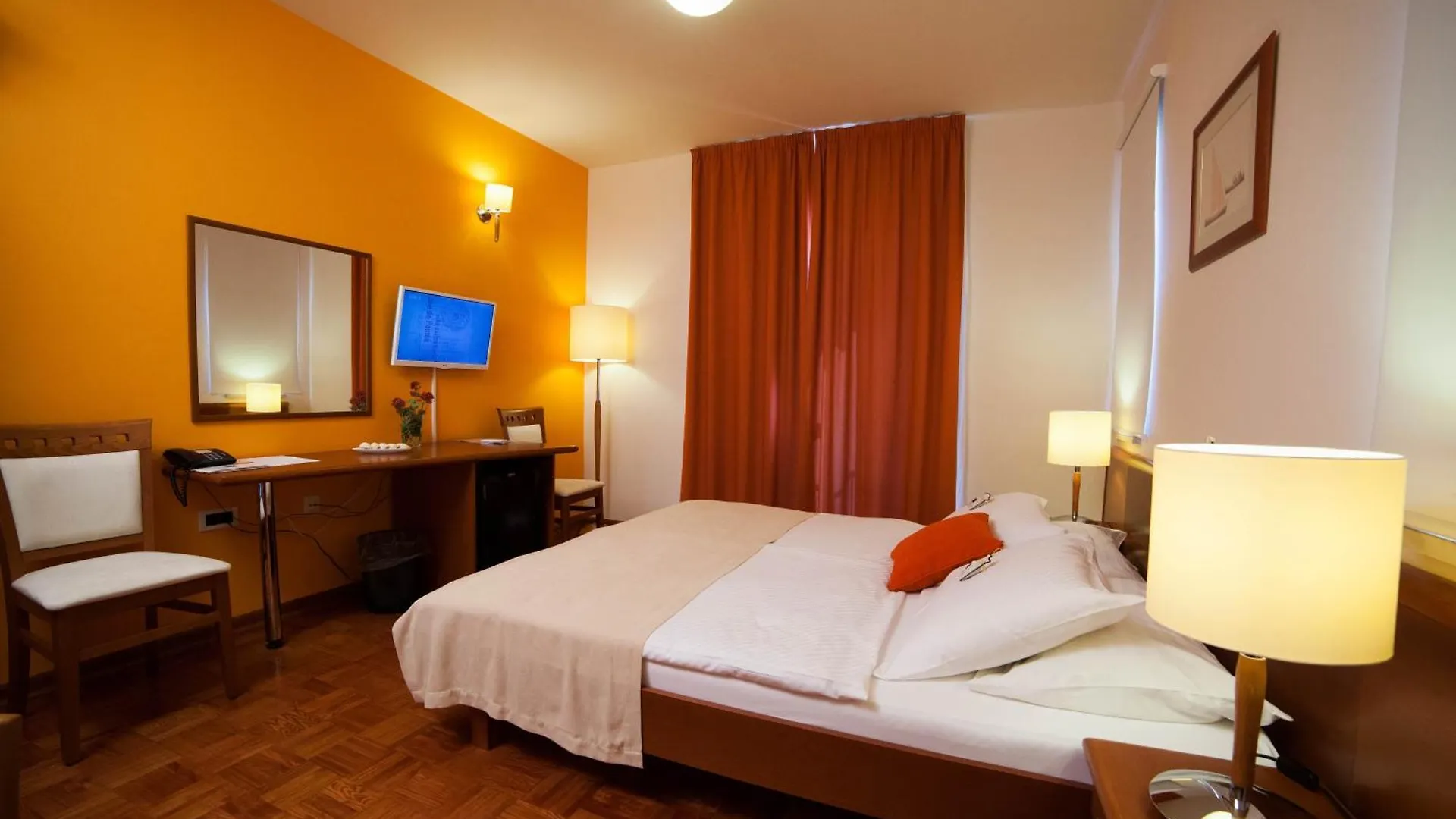 Hotel Manora Nerezine