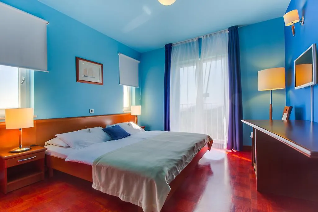 Hotel Manora Nerezine