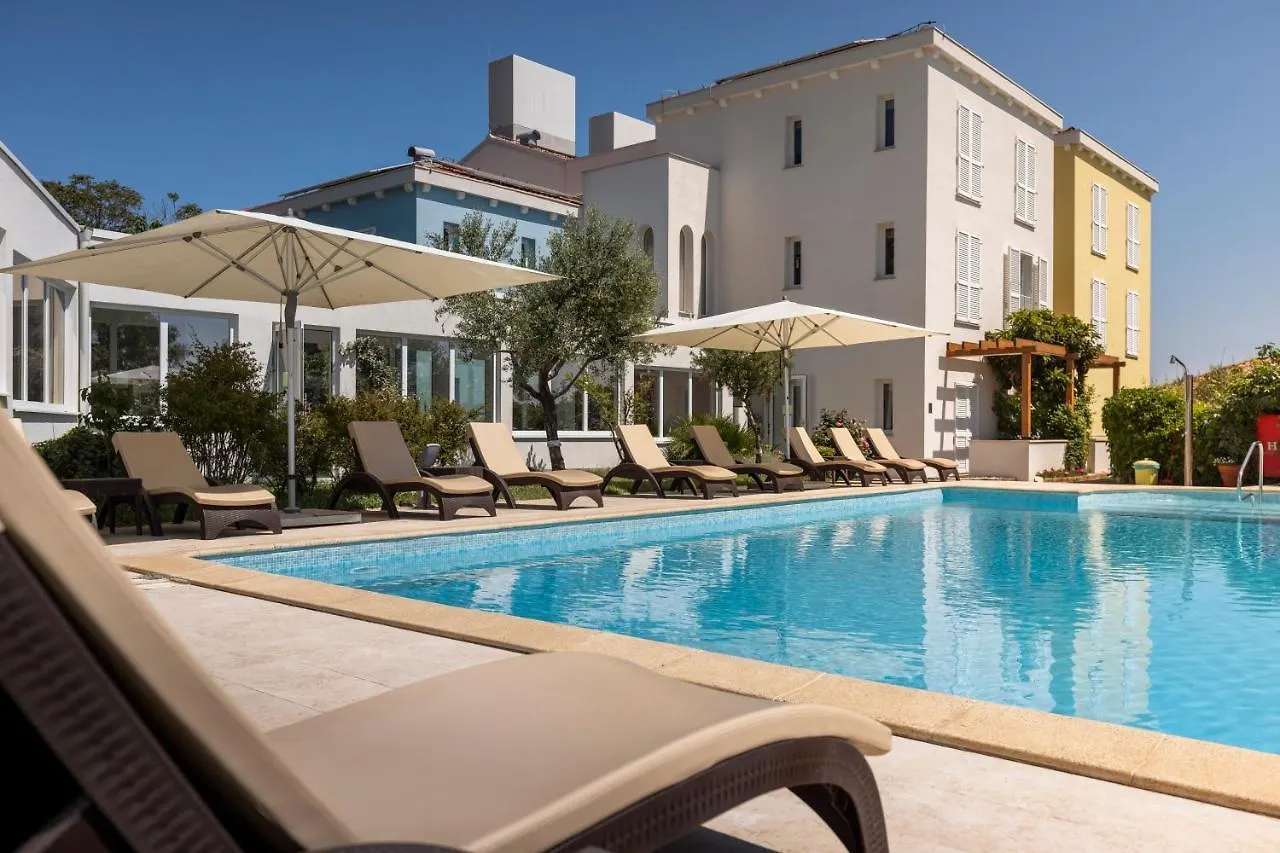 Hotel Manora Nerezine 4*,  Croatia